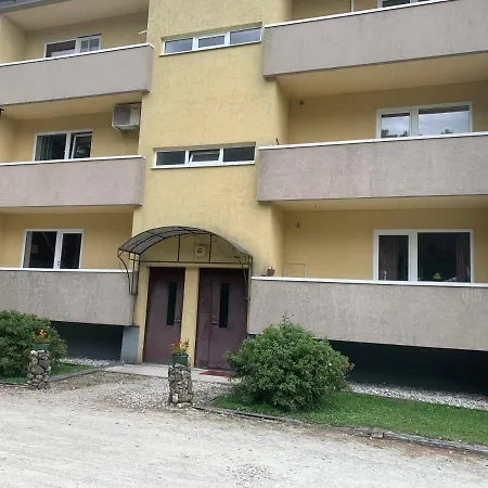 Charming 2-bedroom Near Nature And Apartmán *