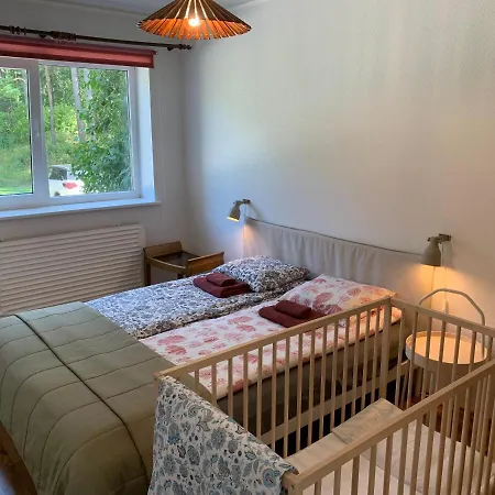 Charming 2-bedroom Near Nature And Apartmán *